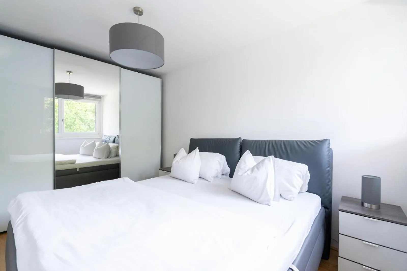 Near Lake Gorgeous Apartment With A Balcony Vienna